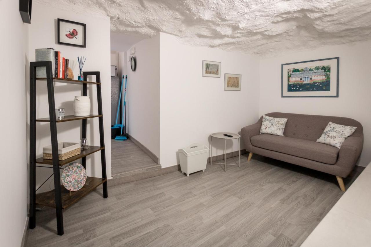 Casa túnel Nido de Águilas Alcala del Jucar Esterno foto